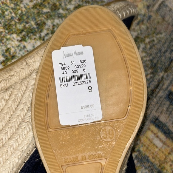 Neiman Marcus Size 8 Denim Wedge Espadrilles - Picture 13 of 14
